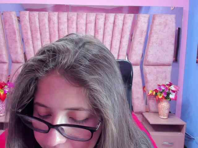 SarahSweett webcam