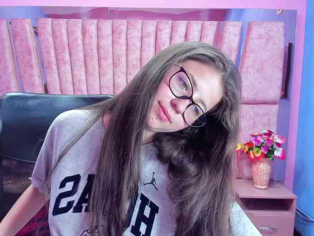SarahSweett webcam