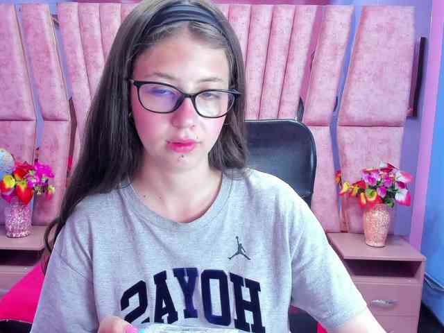 SarahSweett webcam