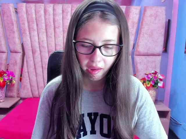 SarahSweett webcam