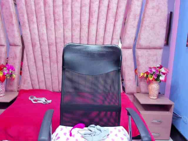 SarahSweett webcam