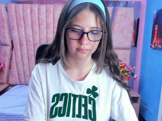 SarahSweett webcam