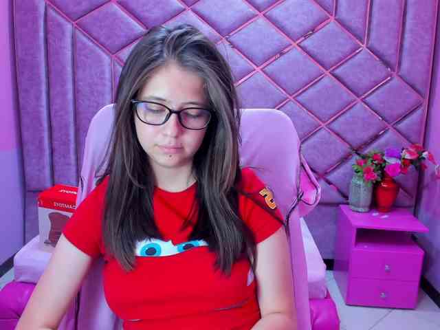 SarahSweett webcam