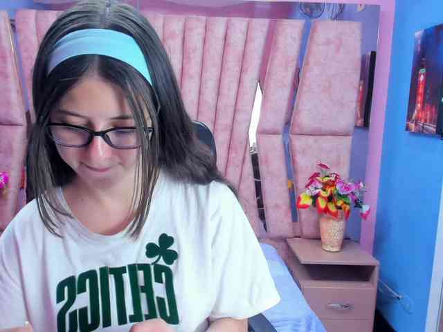 SarahSweett webcam
