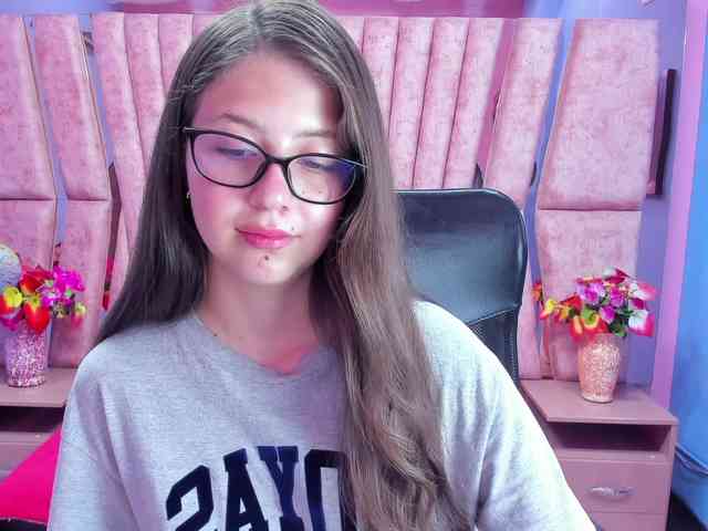 SarahSweett webcam
