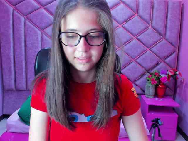 SarahSweett webcam