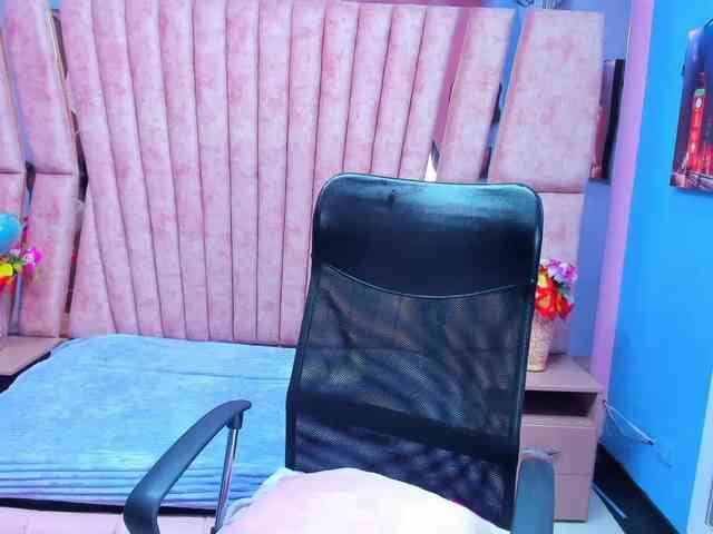 sarahsweett Live Webcam on BongaCams