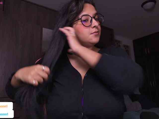 MissMoonn webcam