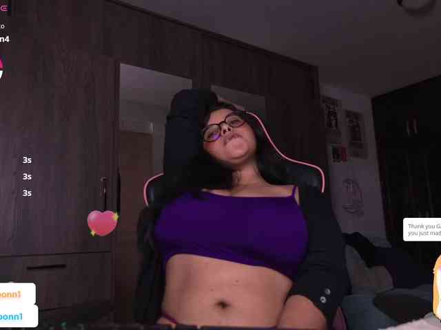 MissMoonn webcam