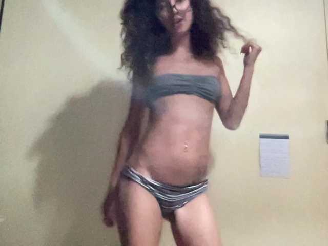  absolutehorror chat room