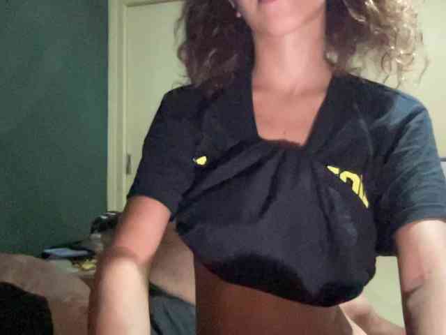 absolutehorror webcam