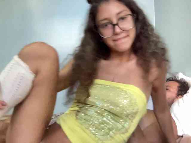 absolutehorror webcam