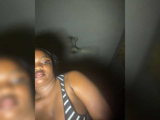 PrettyJade Live Cam on BongaCams