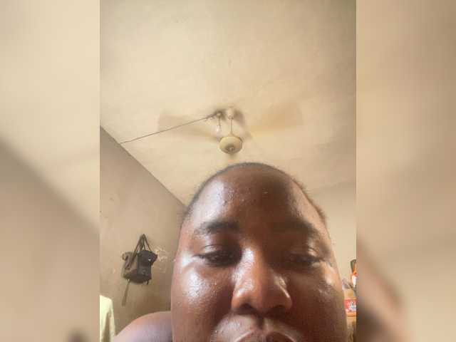 PrettyJade's BongaCams show and profile