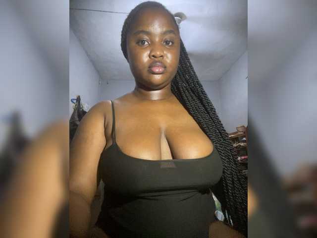  PrettyJade chat room