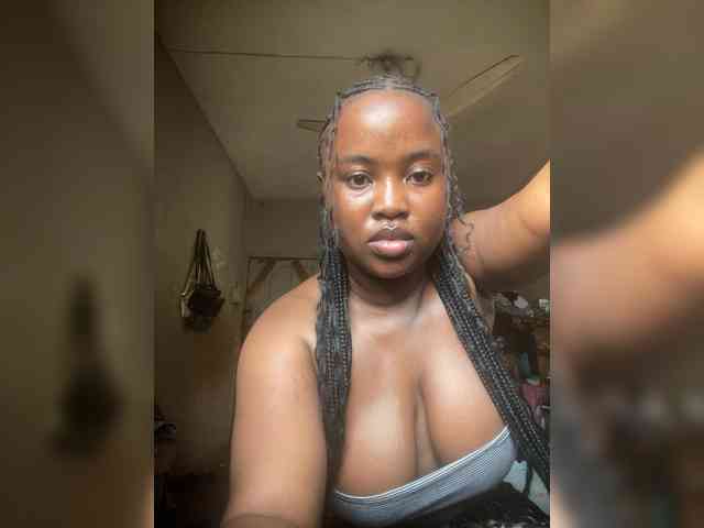 PrettyJade PrettyJade