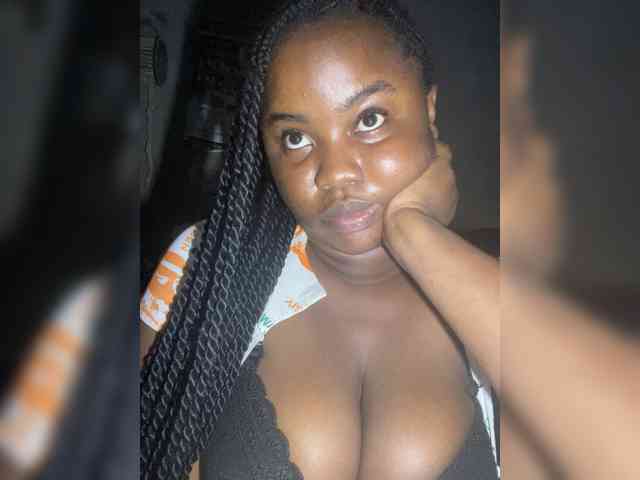 PrettyJade webcam