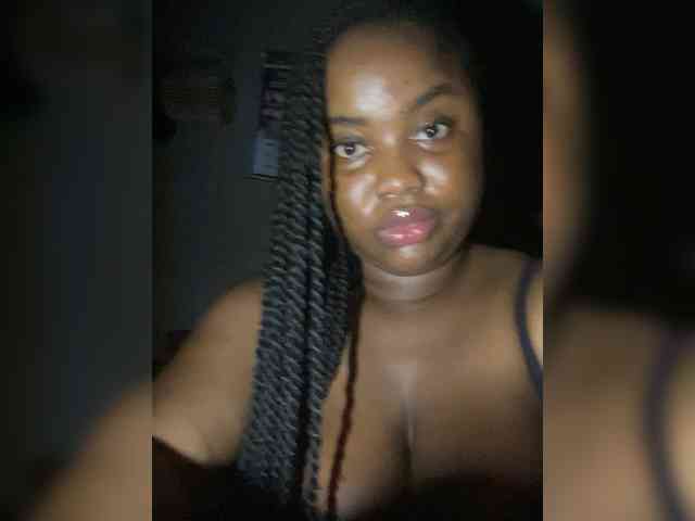 PrettyJade webcam