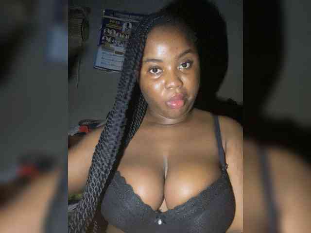 PrettyJade webcam