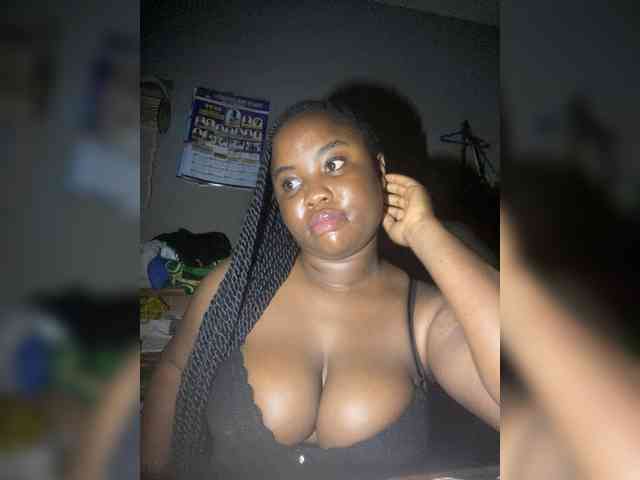 PrettyJade webcam