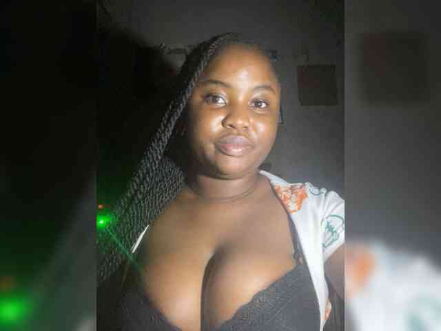 PrettyJade webcam