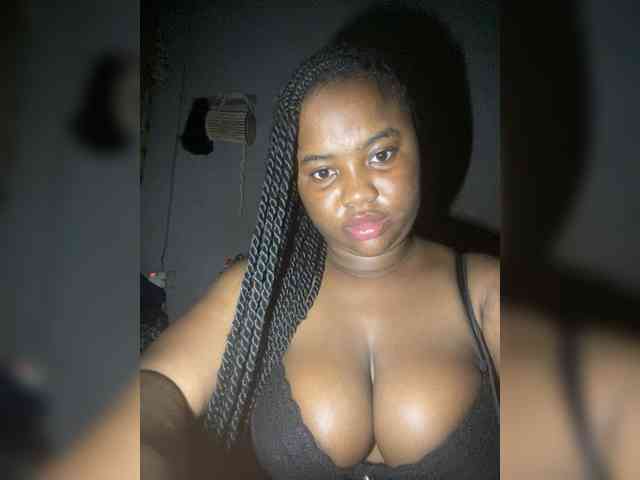 PrettyJade webcam