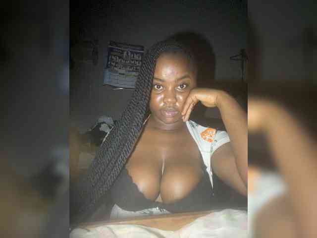 PrettyJade webcam