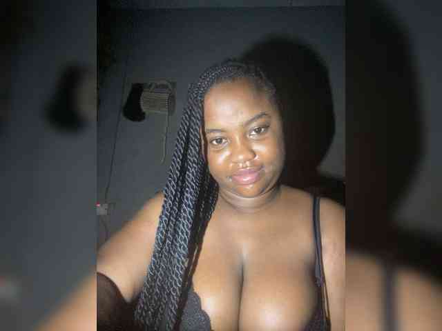 PrettyJade webcam