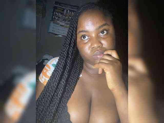 PrettyJade webcam