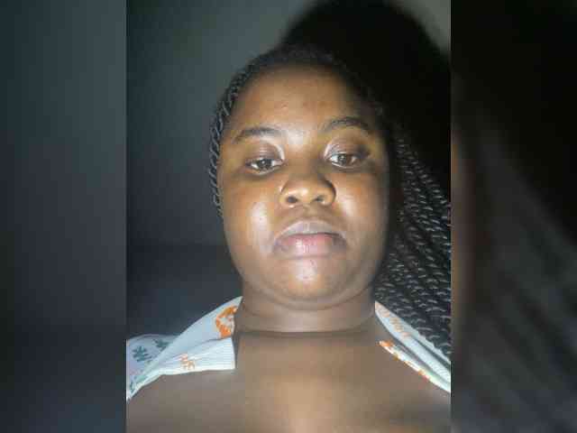 PrettyJade webcam