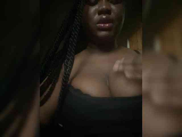 PrettyJade webcam