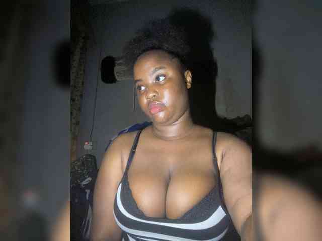 PrettyJade webcam
