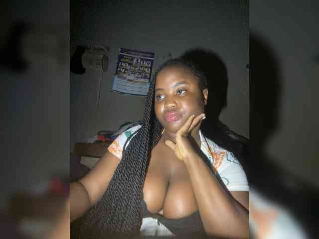 PrettyJade webcam
