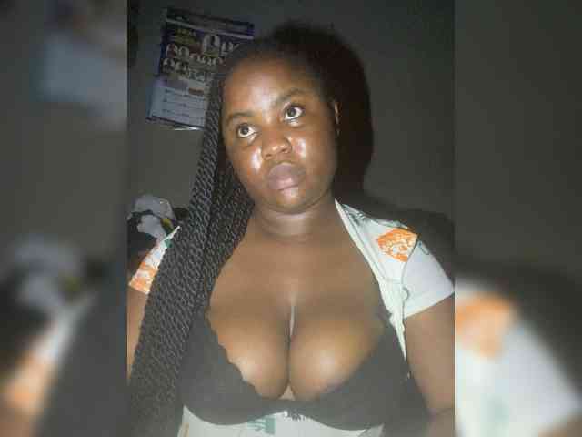 PrettyJade webcam