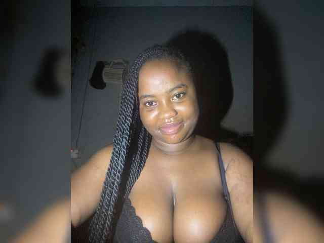 PrettyJade webcam