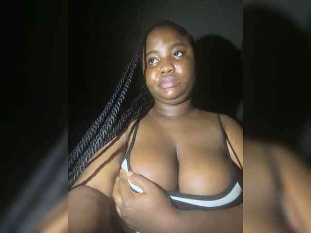 PrettyJade webcam