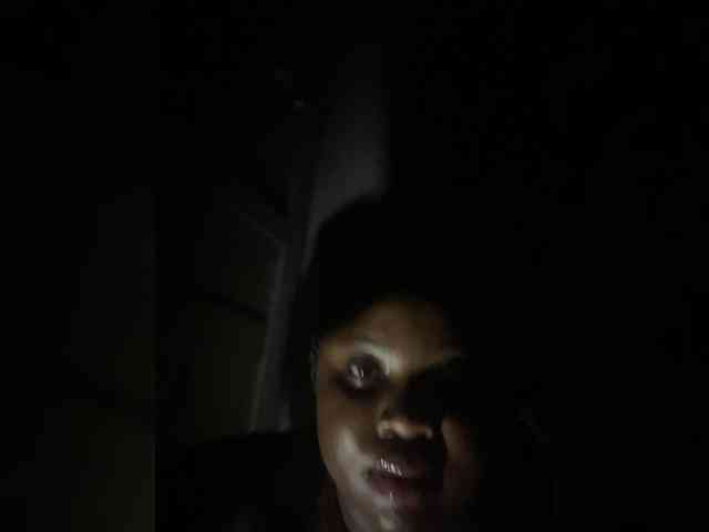 PrettyJade webcam