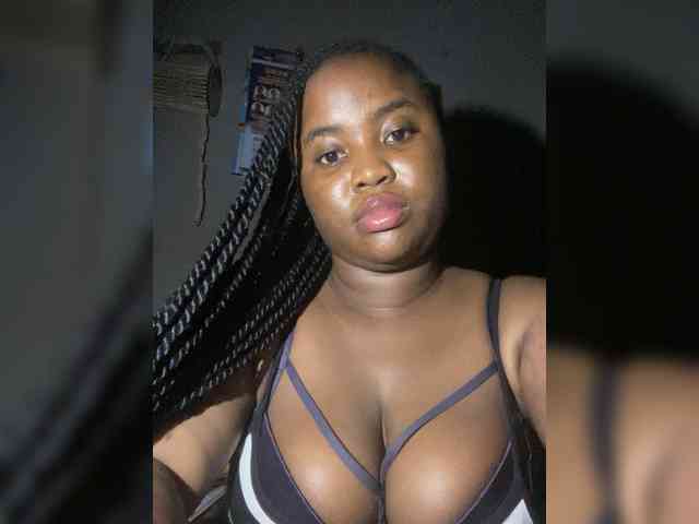 PrettyJade webcam