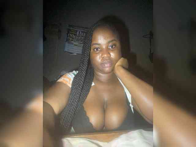 PrettyJade webcam