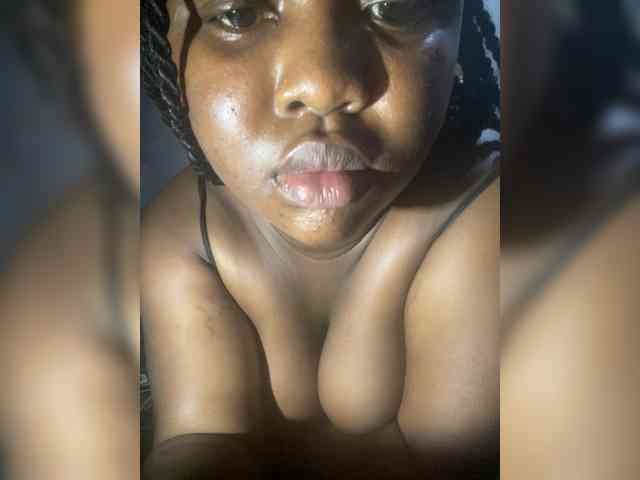 PrettyJade Live Webcam on BongaCams