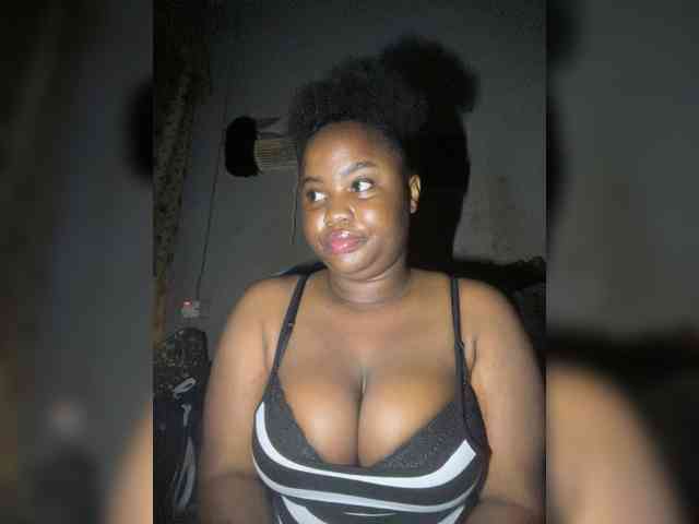 PrettyJade webcam