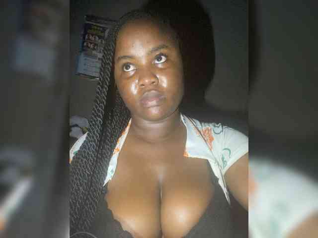 PrettyJade webcam