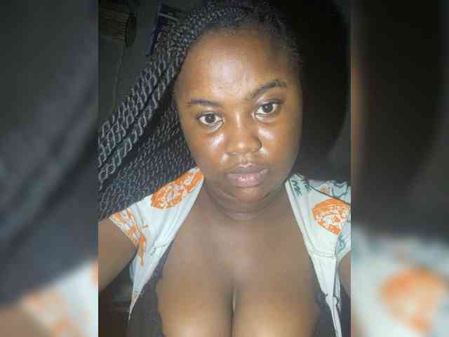 PrettyJade webcam