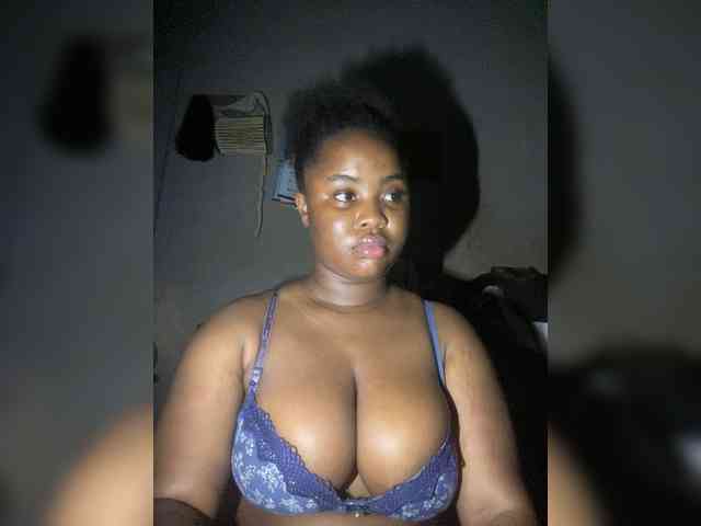 PrettyJade webcam