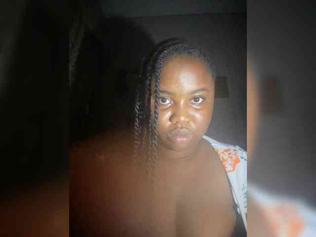 PrettyJade webcam