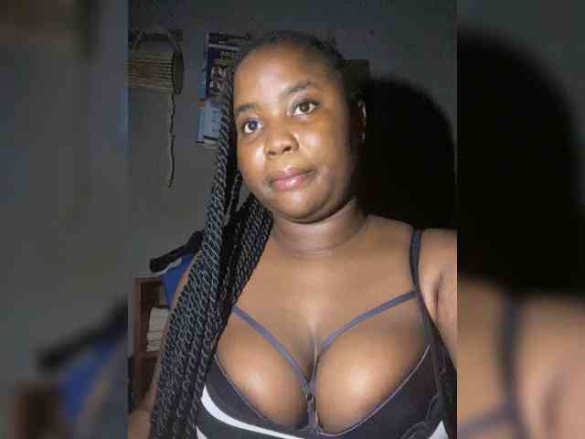 PrettyJade webcam