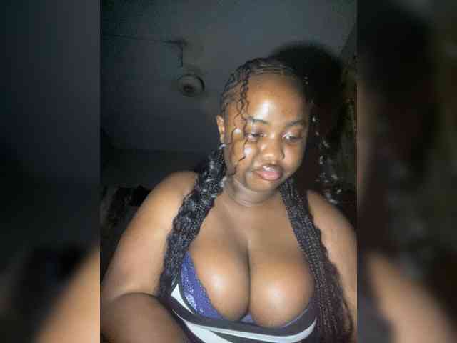 PrettyJade webcam