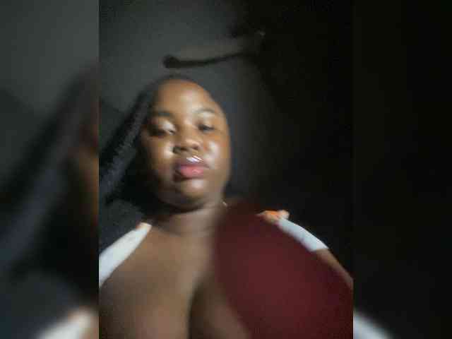 PrettyJade webcam