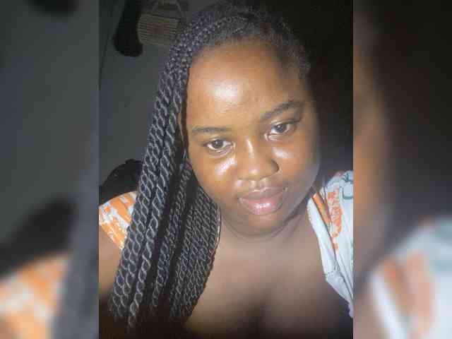 PrettyJade webcam