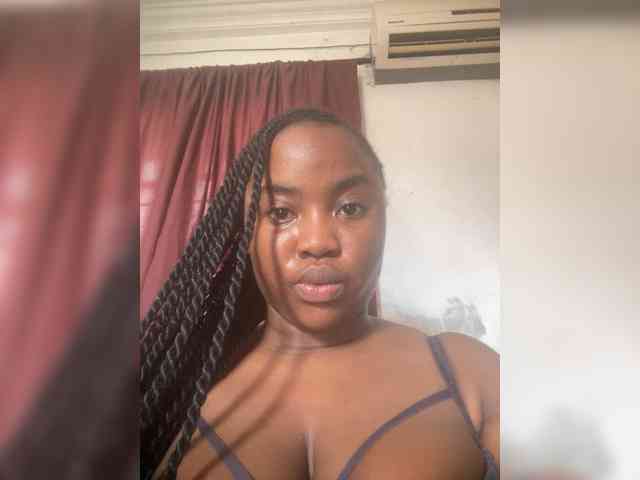 PrettyJade webcam